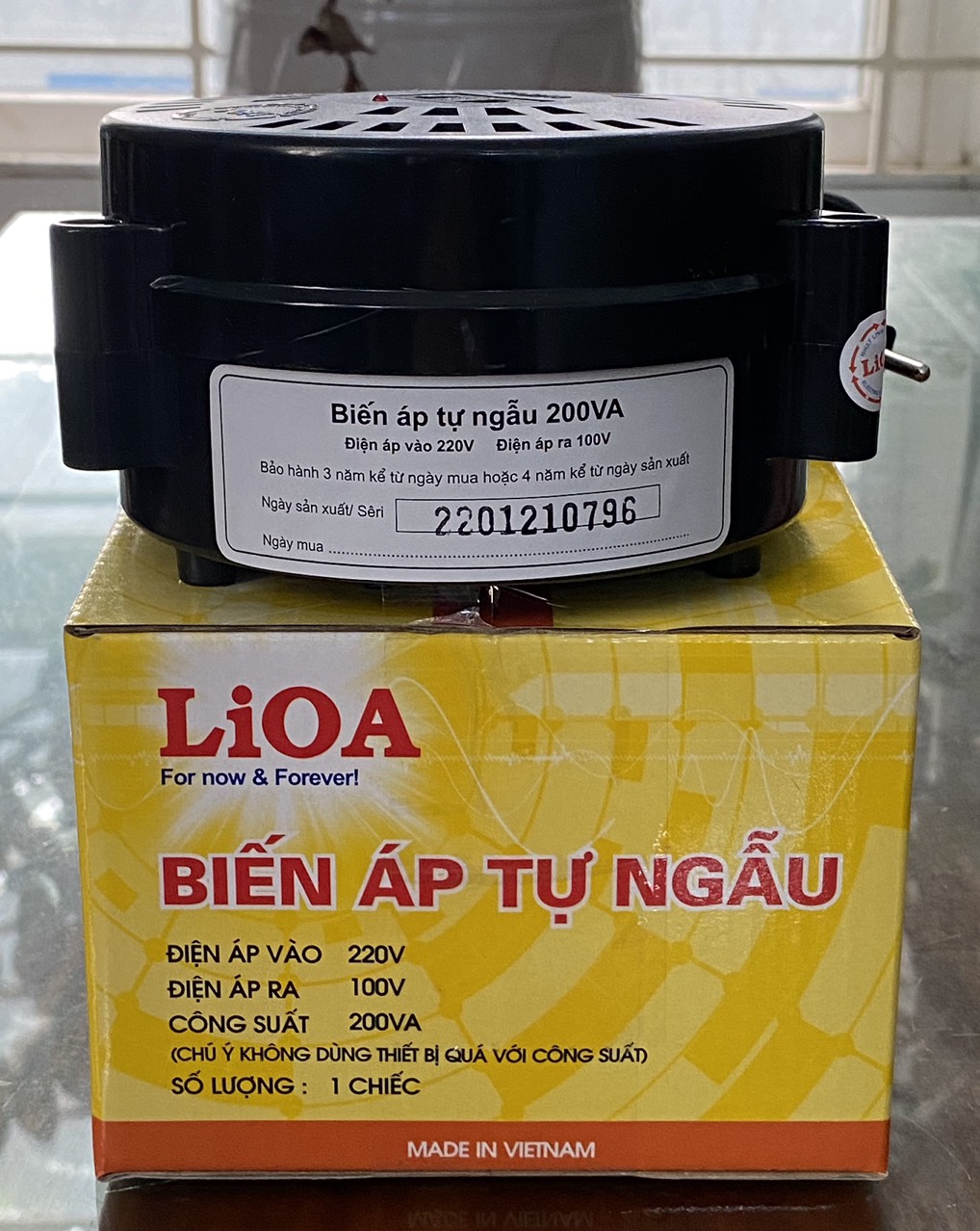 bo-doi-nguon-220v-ra-100v-110v-danh-cho-thiet-bi-nhat-my